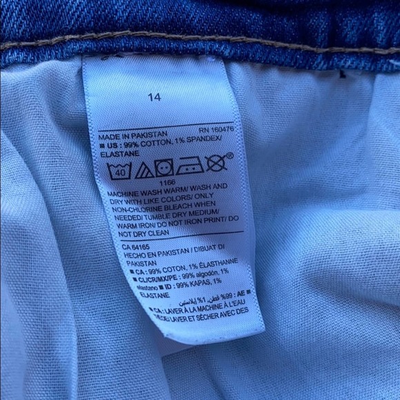 Extra High-Rise Loose Relaxed Distressed Jean - Picture 14 of 16